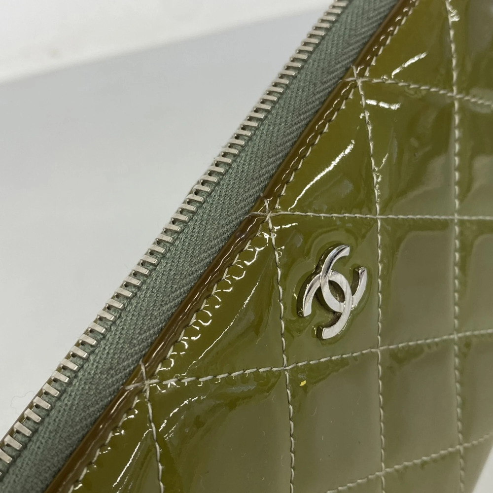 CHANEL Green Leather Wallet - Picture 7 of 11